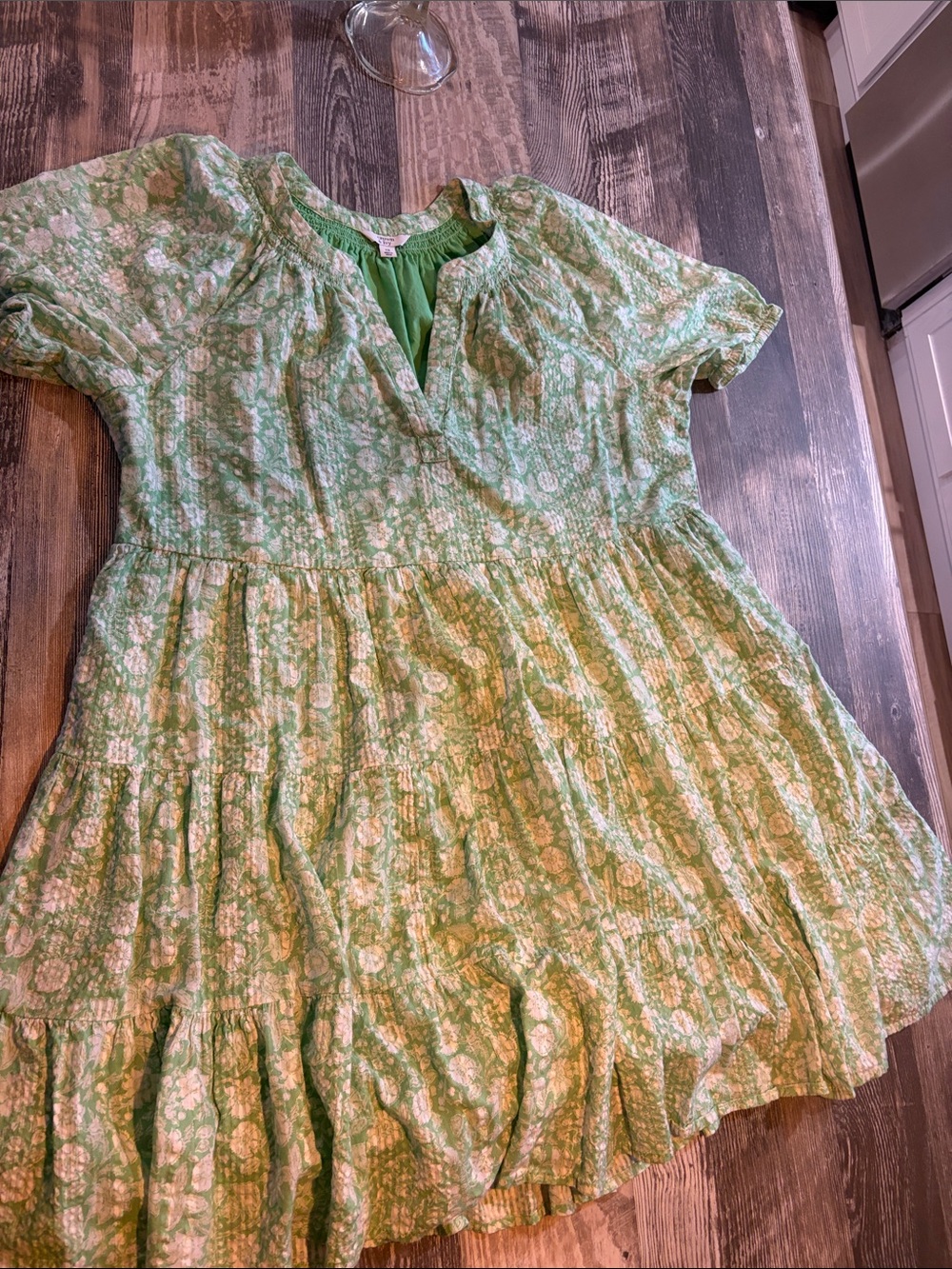 crown & ivy Light Green Floral Tiered Short Dress